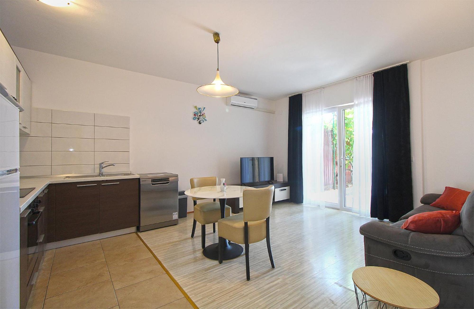Apartment Florinda 2091 พูลา ภายนอก รูปภาพ